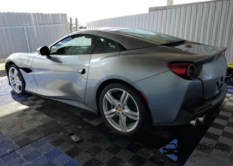 2021 Ferrari Portofino z USA, uszkodzony, nr VIN ZFF89FPA0M0259248